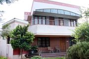 Independent House of 4BHK,  2400 Sq Fts Building Area With Garden.