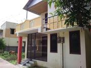 House with Apartments for Sale in Kumbakonam Dabir Street in Main Area